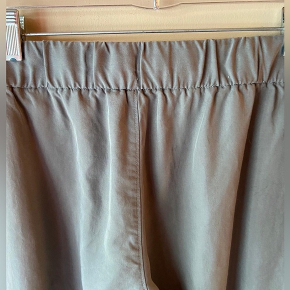 Grey Banana Republic women’s pants - Picture 4 of 9